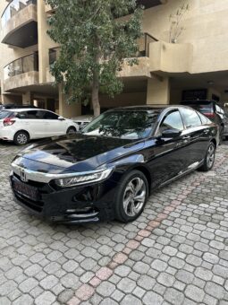 Honda Accord Touring 2019 full