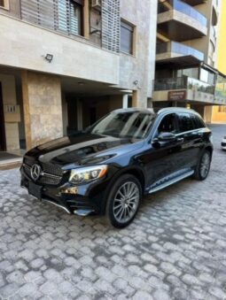 MERCEDES GLC300 AMG-LINE 4MATIC 2019 BLACK ON BLACK full