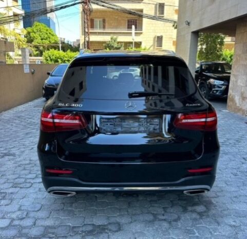 MERCEDES GLC300 AMG-LINE 4MATIC 2019 BLACK ON BLACK full