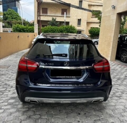 MERCEDES GLA180 SPORT EDITION 2018 DARK BLUE ON BLACK full