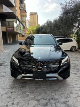 MERCEDES GLC300 4MATIC 2017 BLACK ON BLACK