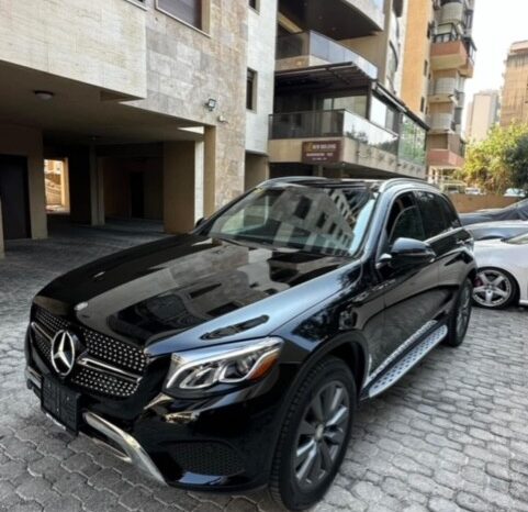 MERCEDES GLC300 4MATIC 2017 BLACK ON BLACK full