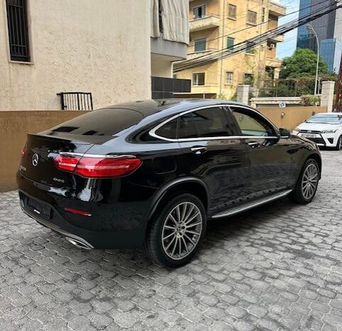 MERCEDES GLC300 COUPE AMG-LINE 4MATIC 2019 BLACK ON BLACK full