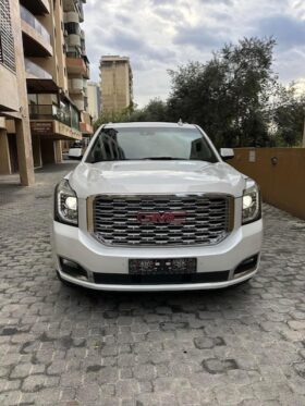 GMC YUKON DENALI 2018 WHITE ON GRAY