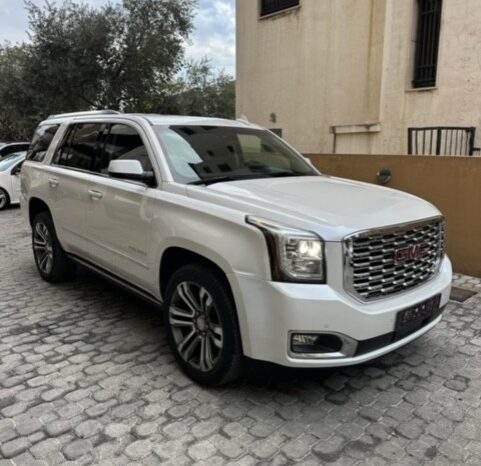 GMC YUKON DENALI 2018 WHITE ON GRAY full