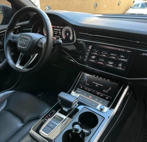 AUDI Q8 QUATTRO PREMIUM PLUS 2019 BLACK ON BLACK full