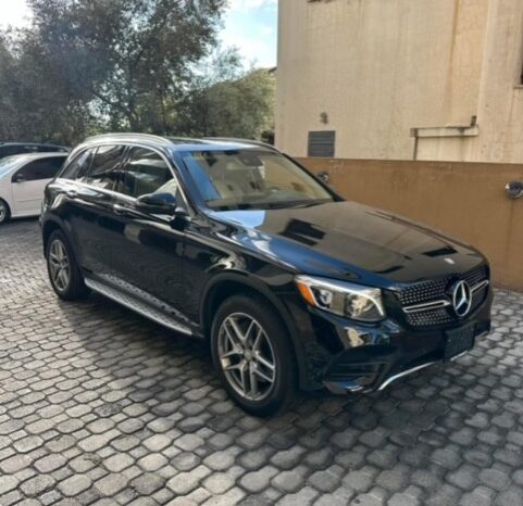 MERCEDES GLC300 AMG-LINE 4MATIC 2016 BLACK ON TAN full