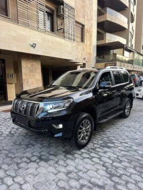 TOYOTA PRADO VX 2018 BLACK ON BLACK