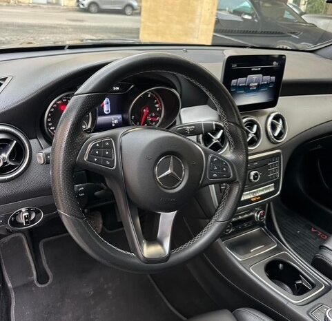 MERCEDES CLA250 AMG-LINE 4MATIC 2018 DARK BLUE ON BLACK full