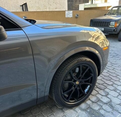 PORSCHE CAYENNE S 2019 GRAY ON BLACK full