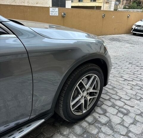 MERCEDES GLC300 AMG-LINE 4MATIC 2016 GRAY ON BLACK full