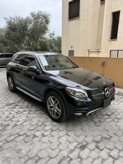 MERCEDES GLC300 AMG-LINE 4MATIC 2018 BLACK ON BLACK full