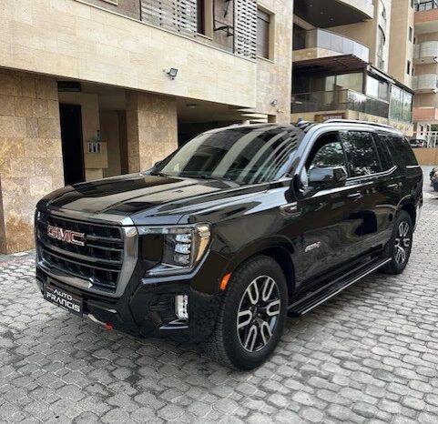 GMC YUKON AT4 2022 BLACK ON BLACK full