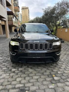 JEEP GRAND CHEROKEE LAREDO 2019 BLACK ON BLACK