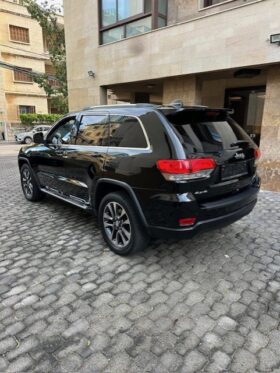 JEEP GRAND CHEROKEE LAREDO 2019 BLACK ON BLACK