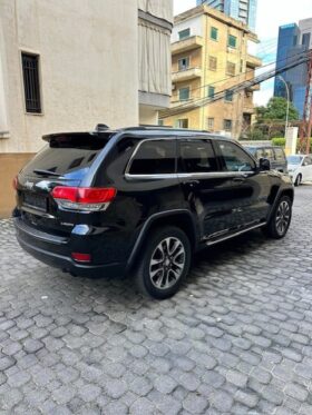 JEEP GRAND CHEROKEE LAREDO 2019 BLACK ON BLACK