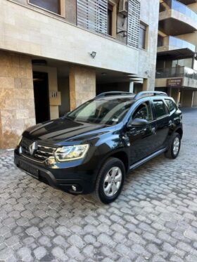 RENAULT DUSTER 4WD 2019 BLACK ON BLACK