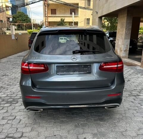 MERCEDES GLC300 AMG-LINE 4MATIC 2017 GRAY ON BLACK full