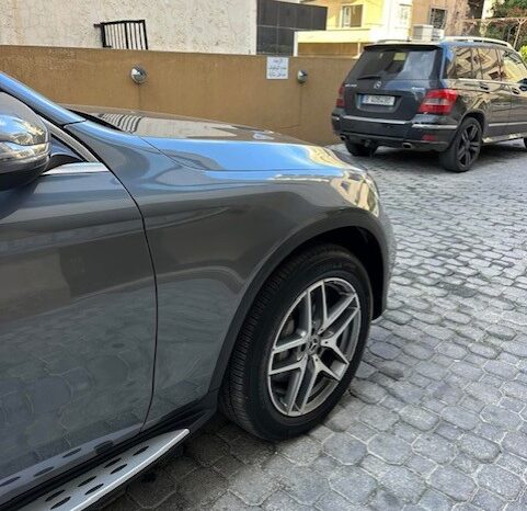 MERCEDES GLC300 AMG-LINE 4MATIC 2017 GRAY ON BLACK full