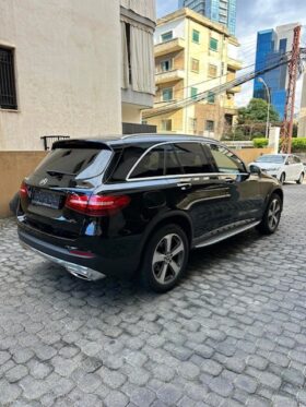 MERCEDES GLC300 4MATIC 2018 BLACK ON BLACK