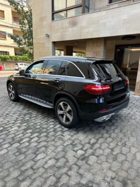 MERCEDES GLC300 4MATIC 2018 BLACK ON BLACK