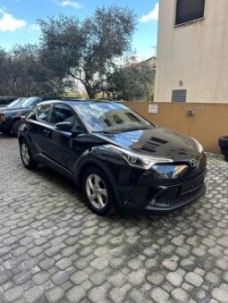 TOYOTA C-HR AWD 2017 BLACK ON BLACK full