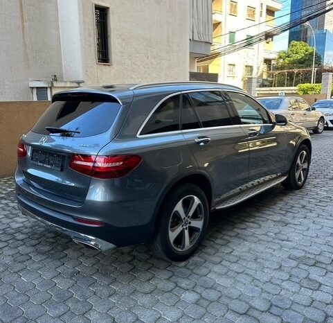 MERCEDES GLC300 4MATIC 2018 GRAY ON BLACK full