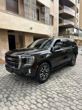 GMC YUKON AT4 6.2L 2022 BLACK ON BLACK