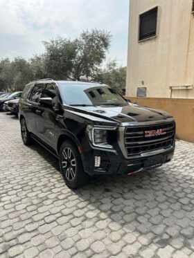 GMC YUKON AT4 6.2L 2022 BLACK ON BLACK