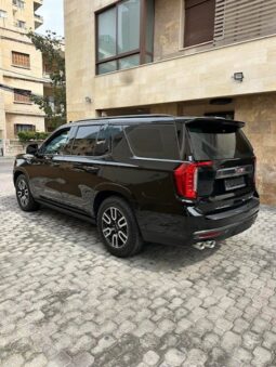 GMC YUKON AT4 6.2L 2022 BLACK ON BLACK full