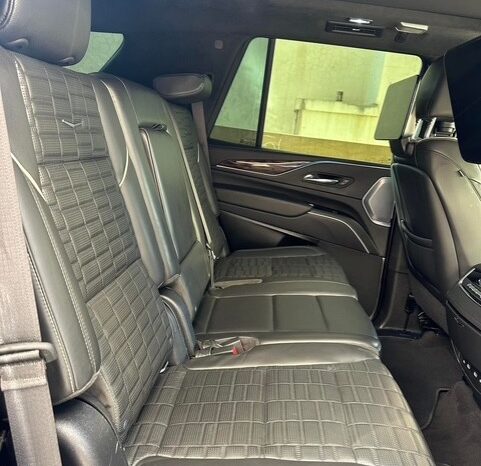 CADILLAC ESCALADE PLATINUM 2022 BLACK ON BLACK full