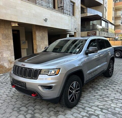 JEEP GRAND CHEROKEE TRAIL HAWK 2017 GREY ON BLACK full