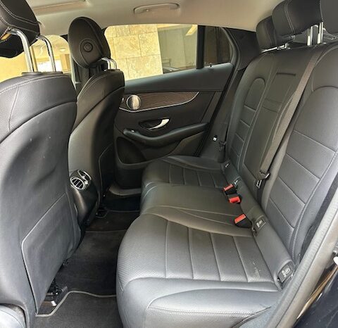MERCEDES GLC 300 COUPE AMG-LINE 4MATIC 2017 BLACK ON BLACK full