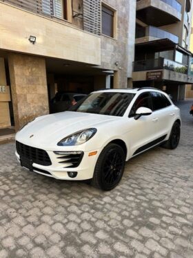 PORSCHE MACAN 2017 WHITE ON RED