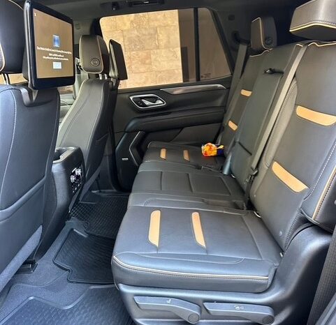 GMC YUKON AT4 6.2 L 2022 BLACK ON BLACK full