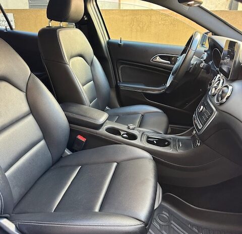 MERCEDES GLA 250 AMG-LINE 4MATIC 2018 GRAY ON BLACK full
