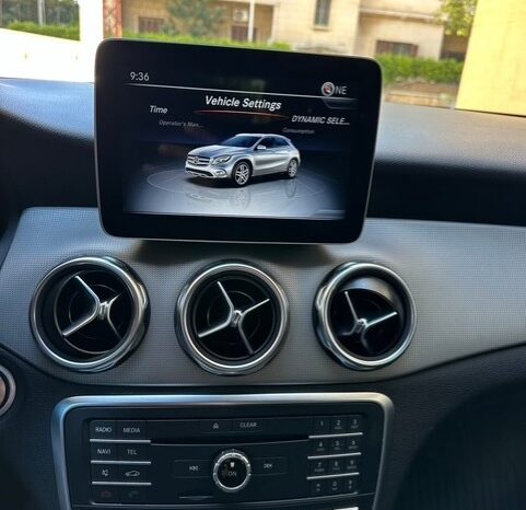 MERCEDES GLA 250 AMG-LINE 4MATIC 2018 GRAY ON BLACK full