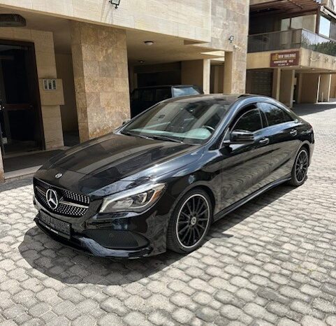 MERCEDES CLA 250 AMG-LINE 4MATIC 2018 BLACK ON BLACK full