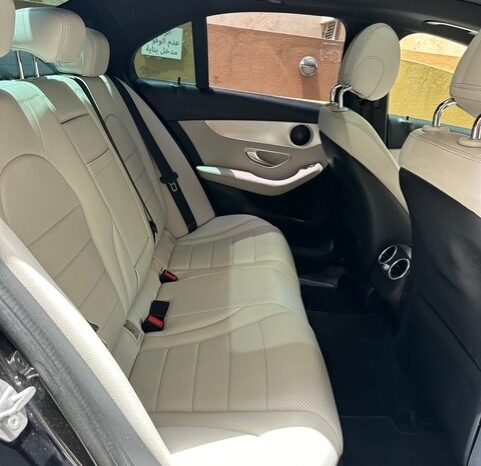 MERCEDES C 300 AMG-LINE 4MATIC 2017 BLACK ON TAN full