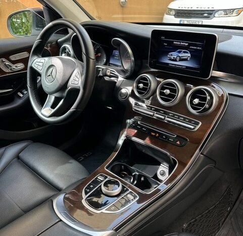MERCEDES GLC 300 4MATIC 2017 BLACK ON BLACK full
