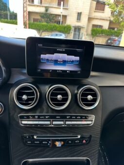 MERCEDES GLC 300 AMG-LINE 4MATIC 2019 BLACK ON BLACK full
