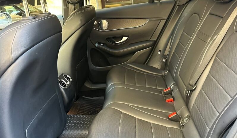 MERCEDES GLC 300 AMG-LINE 4MATIC 2017 GRAY ON BLACK full