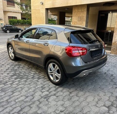 MERCEDES GLA 250 4MATIC 2017 GRAY ON BLACK full