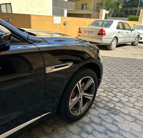 JAGUAR F-PACE S 2017 BLACK ON BLACK full