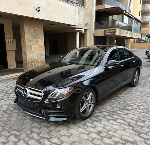 MERCEDES E300 AMG-LINE 4MATIC 2017 BLACK ON BLACK full