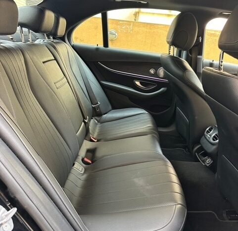 MERCEDES E300 AMG-LINE 4MATIC 2017 BLACK ON BLACK full