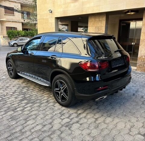 MERCEDES GLC 300 AMG-LINE NP 4MATIC 2020 BLACK ON BLACK full