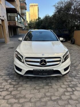 MERCEDES GLA 250 AMG-LINE 4MATIC 2017 WHITE ON BLACK