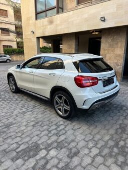MERCEDES GLA 250 AMG-LINE 4MATIC 2017 WHITE ON BLACK full
