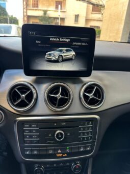 MERCEDES GLA 250 AMG-LINE 4MATIC 2017 WHITE ON BLACK full